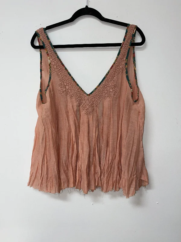 Gimmicks (L) peach tank top playful tank top