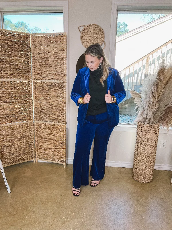 Chic Arrival 3/4 Sleeve Velvet Blazer in Royal Blue