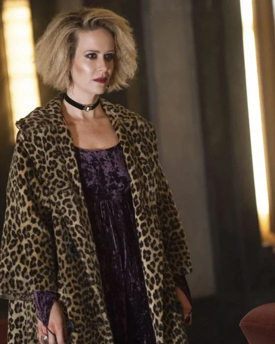 American Horror Story Sarah Paulson Coat