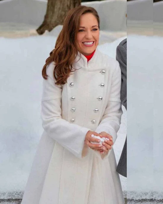 Anna One Royal Holiday White Coat