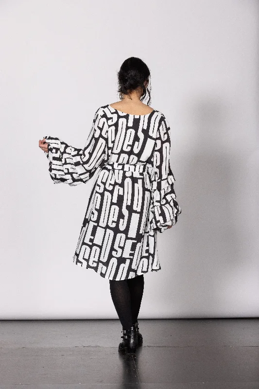 Dressed Love Story Dress - Monochrome