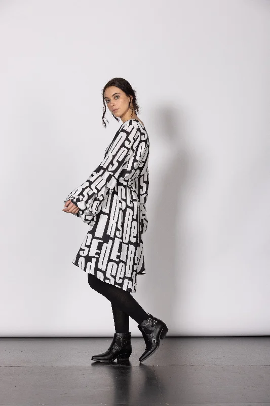 Dressed Love Story Dress - Monochrome