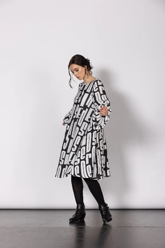 Dressed Love Story Dress - Monochrome