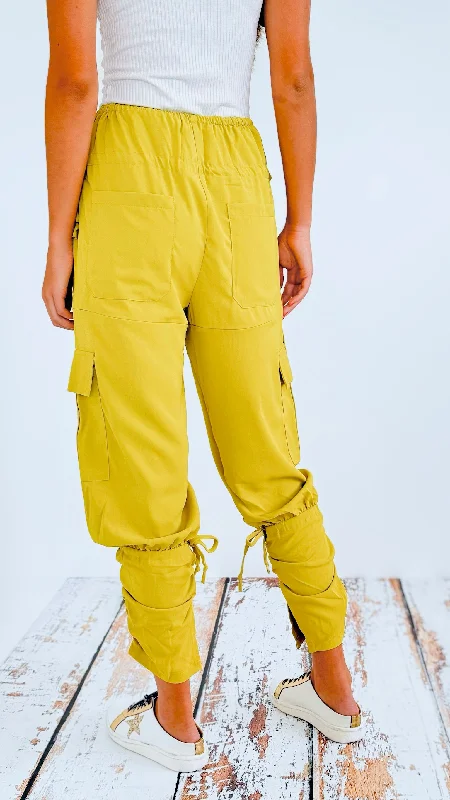 Cutting Edge Ruched Sweatpants - Citron