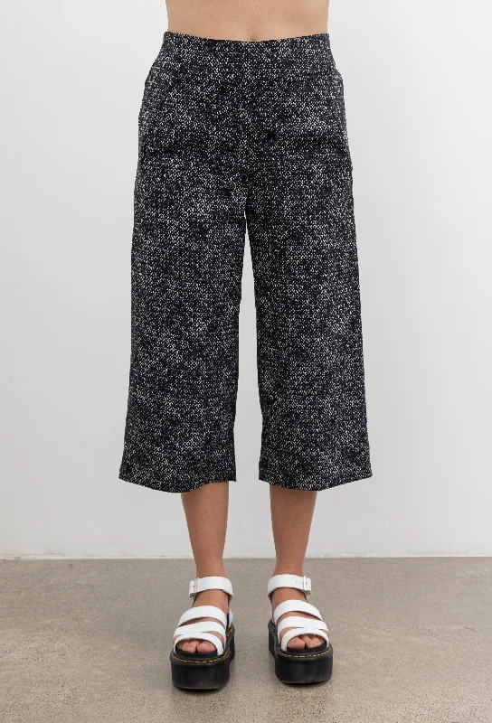 Nes Leah Pant - Abstract