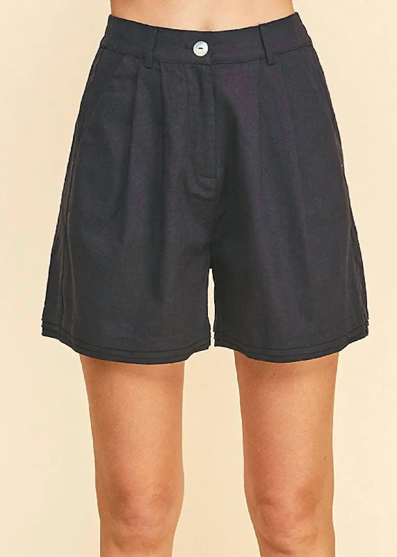 Hilda Shorts In Navy