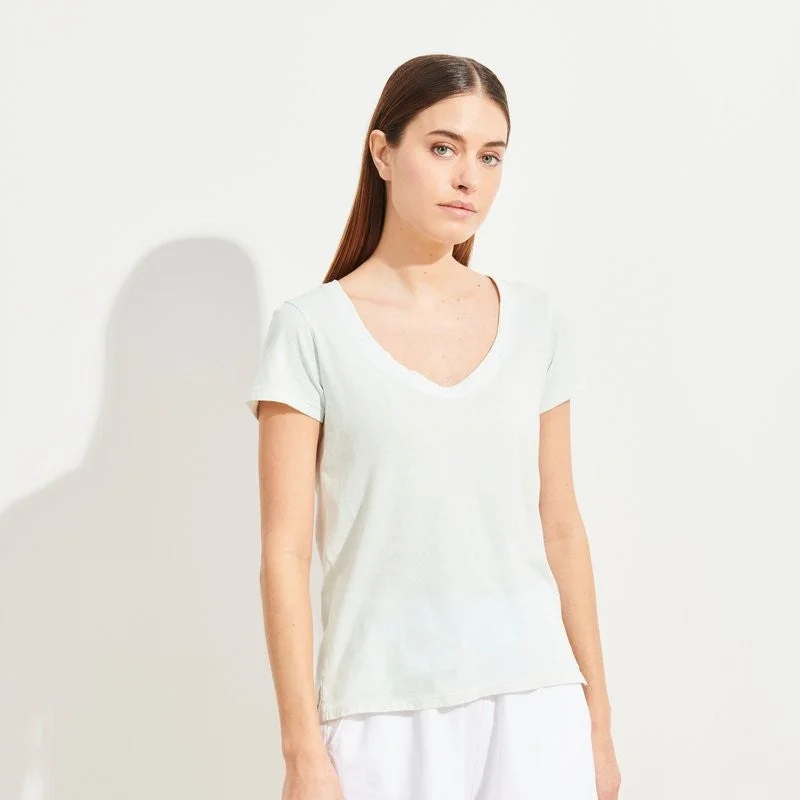 Classic Spray Wash V-Neck (Opal Green)