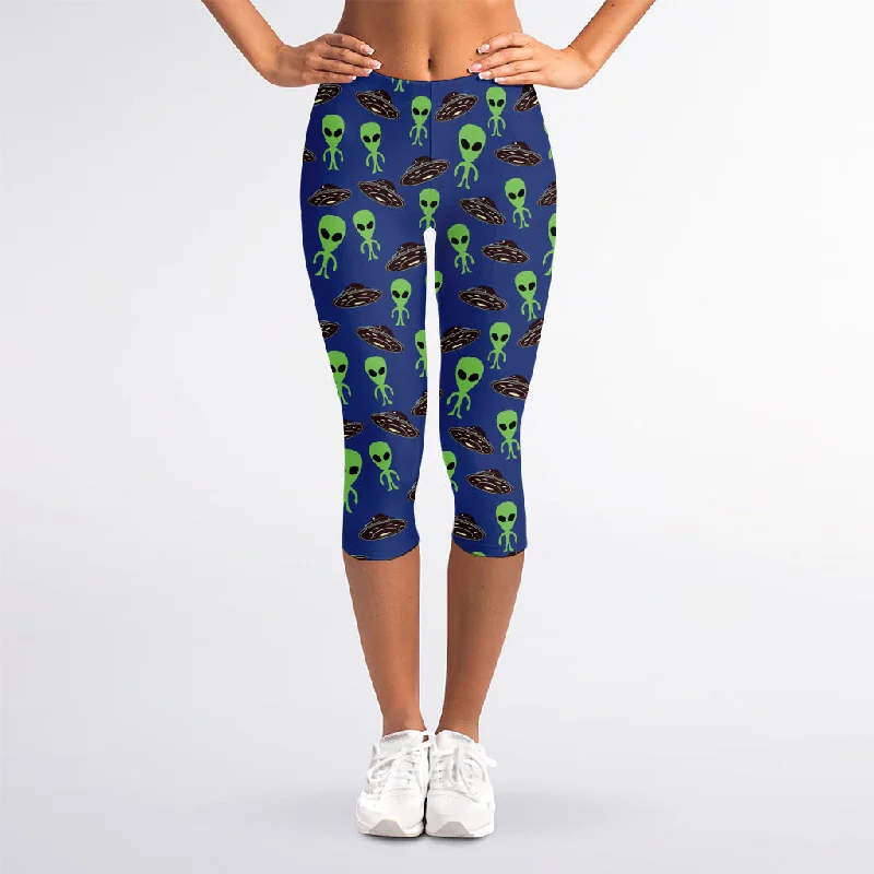 Cute Green Alien UFO Print Women's Capri Leggings Elegant Black Leggings